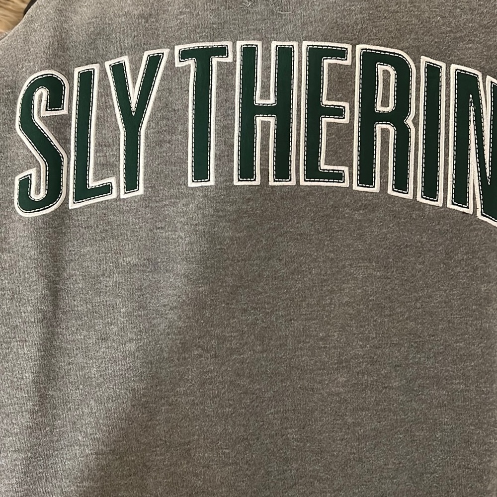 Slytherin gray crewneck